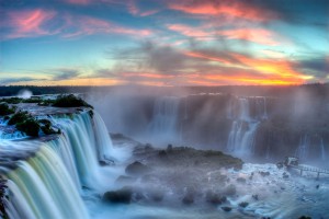 1024px-Sunset_over_Iguazu2-by-SF-Brit-300x200.jpg