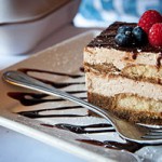 Tiramisu_with_blueberries_and_raspberries_July_2011-150x150.jpg